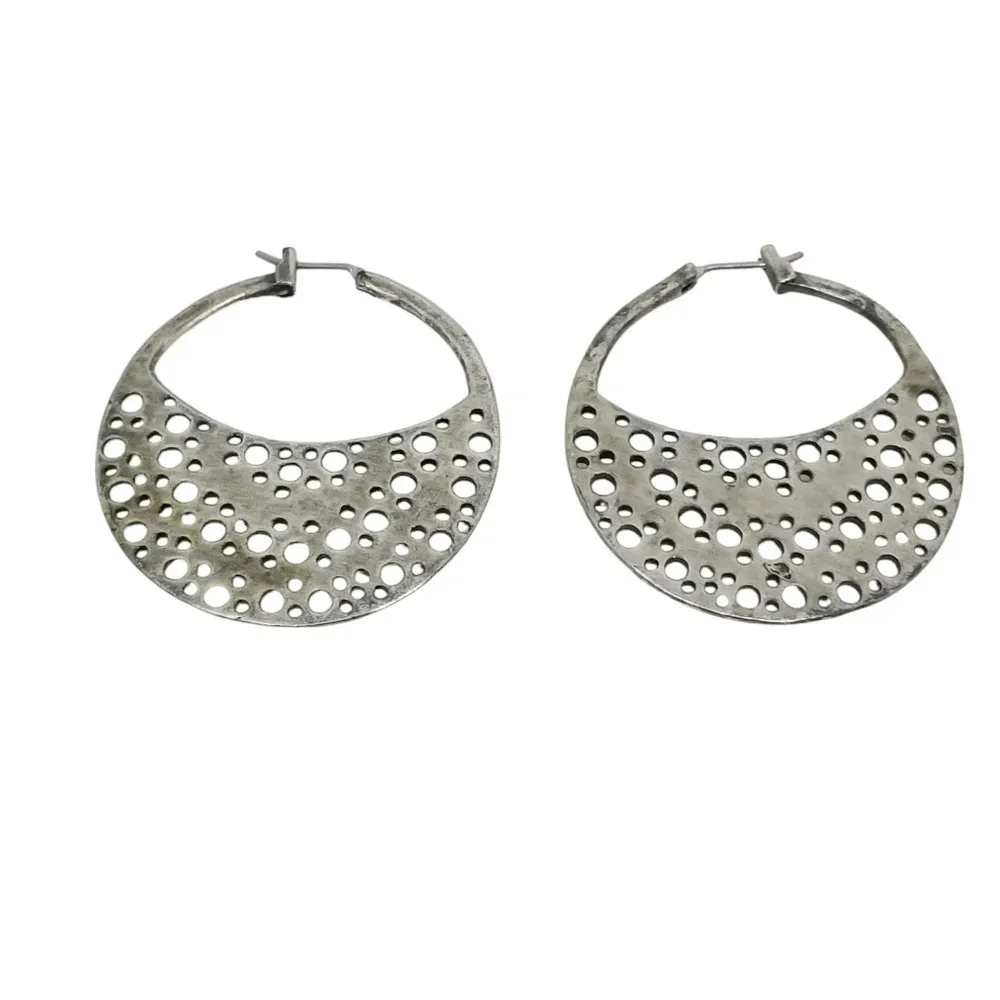 VINTAGE SILVER PEWTER ABSTRACT HOOP DESIGN EARRINGS